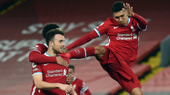 Selebrasi gol Liverpool. Diogo Jota dan tendangan maut Roberto Firmino