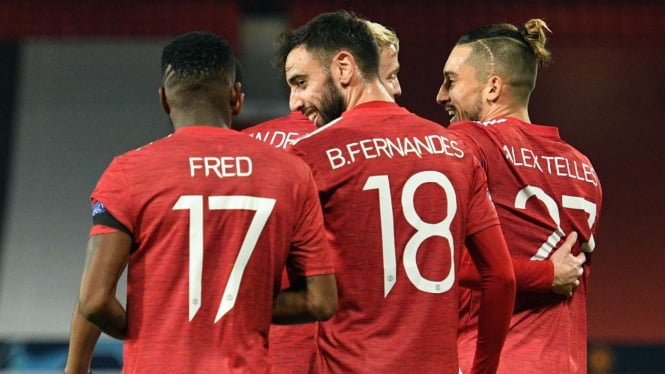 Bruno Fernandes dan pemain Manchester United merayakan gol