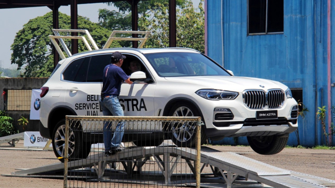 Tantangan BMW X-Ramp