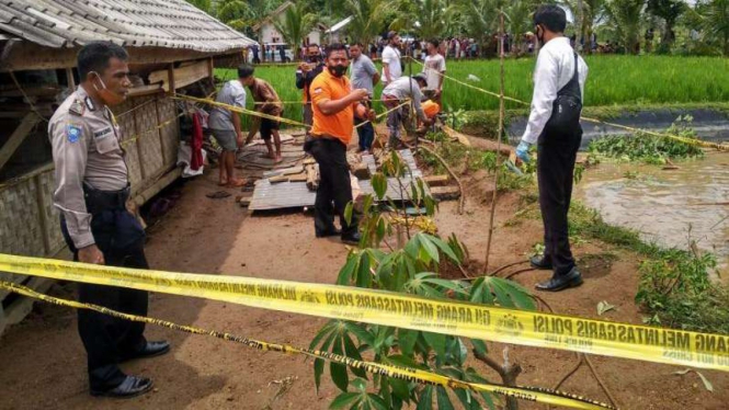 Empat warga Lombok tewas di sumur tua.