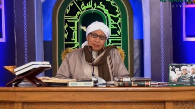Buya Yahya.