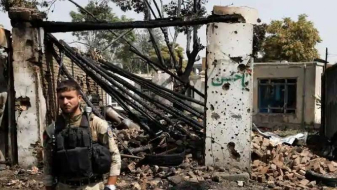 VIVA Militer: Tentara Afghanistan berjaga pasca serangan bom bunuh diri