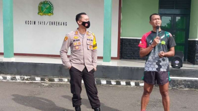 Kapolres Enrekang AKBP Andi Sinjaya Ghalib bersama dandim