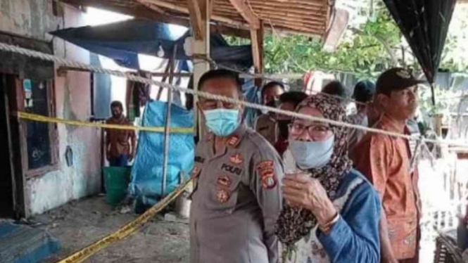 Lokasi semburan air panas di rumah warga Kabupaten Bekasi