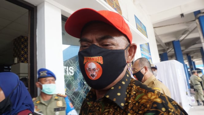 Wali Kota Solo FX Hadi Rudyatmo Saat Memberi Suara di Pilkada Serentak 2020 