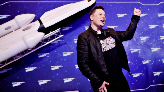 Elon Musk Gak Bisa Diremehin! Kekayaannya Kini Tembus Rp2.100 Triliun!. (FOTO: REUTERS/Hannibal Hanschke)