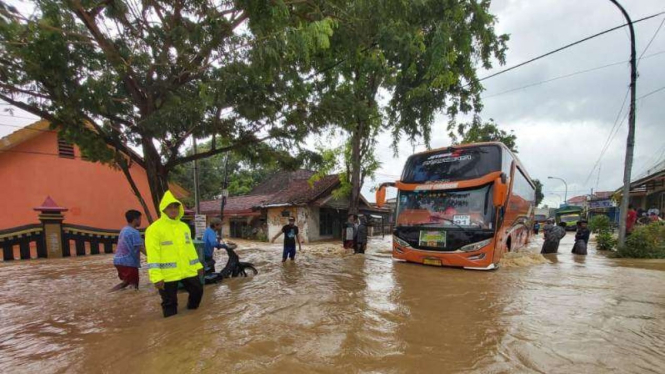Banjir terjadi di Bangkalan, Madura, tiga hari terakhir.