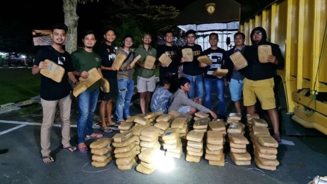 Polisi gagalkan penyelundupan ratusan kilogram ganja