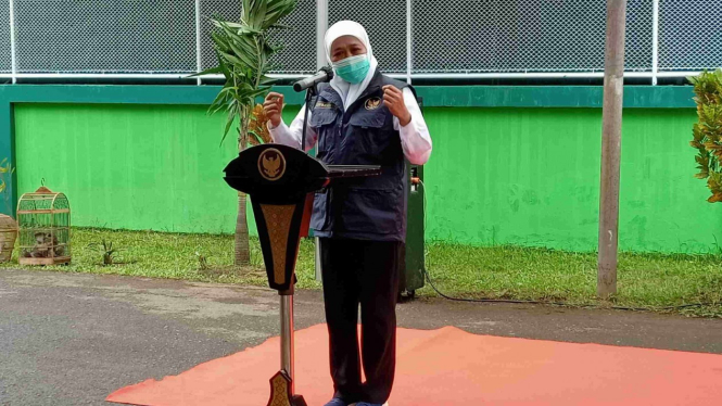 Gubernur Jawa Timur Khofifah Indar Parawansa meresmikan Rumah Sakit Lapangan Ijen Boulevard di Kota Malang pada Rabu, 16 Desember 2020.