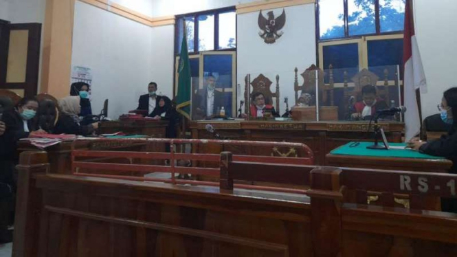 Majelis hakim di Pengadilan Negeri (PN) Medan menjatuhkan vonis kepada M. Yani.