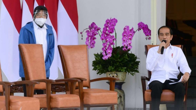 Tri Rismaharini diumumkan menjadi Menteri Sosial saat diperkenalkan Jokowi di Istana Merdeka, 22 Desember 2020.