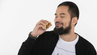 Obati Rindu Kampung Halaman, Ini yang Dilakukan Teuku Wisnu