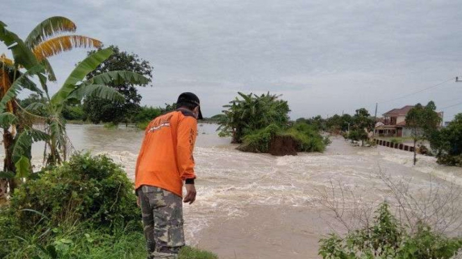 Tanggul Jebol di Kudus, Jawa Tengah.