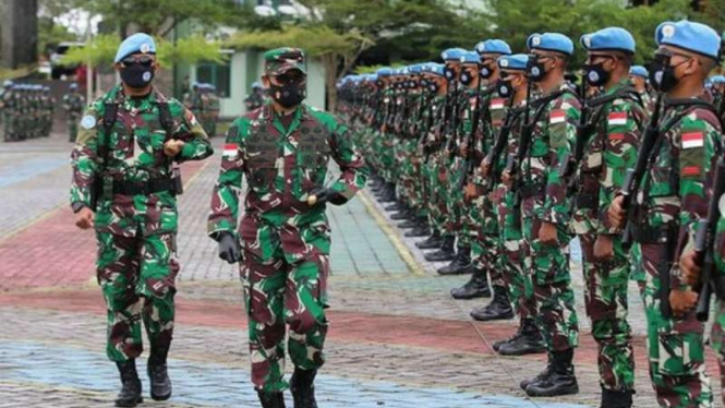 VIVA Militer: Pangdam Tanjungpura lepas pasukan Yonif PR Walet Sakti ke Kongo