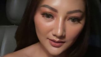 Heboh Prostitusi SC, Pesona Seksi Sassha Carissa Jadi Sorotan