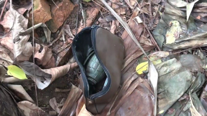 Tas kecil berisi granat aktif ditemukan di kebun kosong, Klender, Jakarta Timur