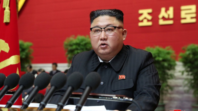 Kim Jong-un berpidato. Reuters via BBC Indonesia