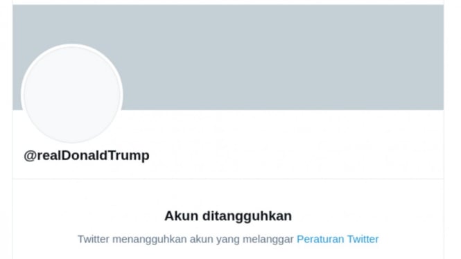 Akun Twitter Donald Trump diblokir permanen