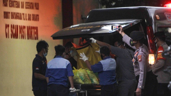 Hingga Senin Sore, RS Polri Terima 17 Kantong Jenazah Korban Sriwijaya Air