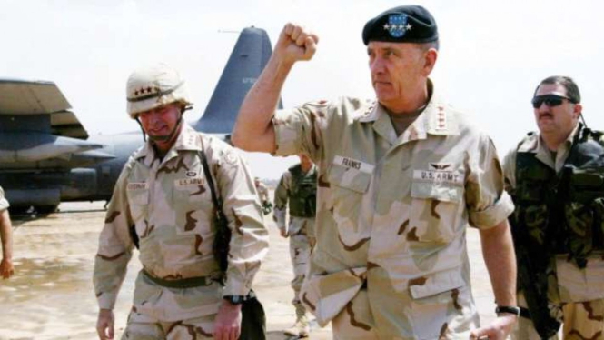 VIVA Militer: Eks Komandan Operasi Badai Gurun Pasukan AS, Jenderal Tommy Franks