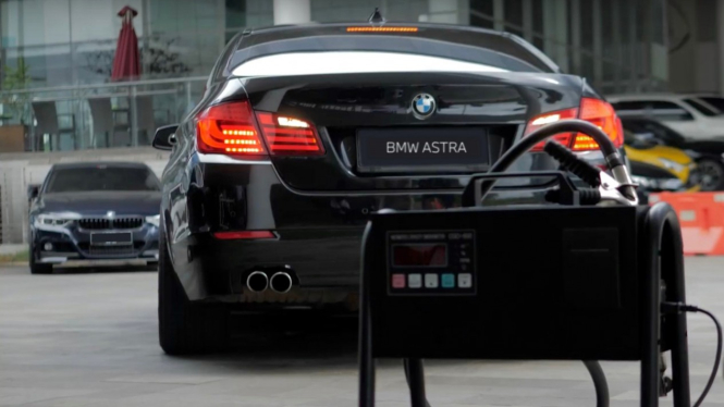 Alat uji emisi di BMW Astra