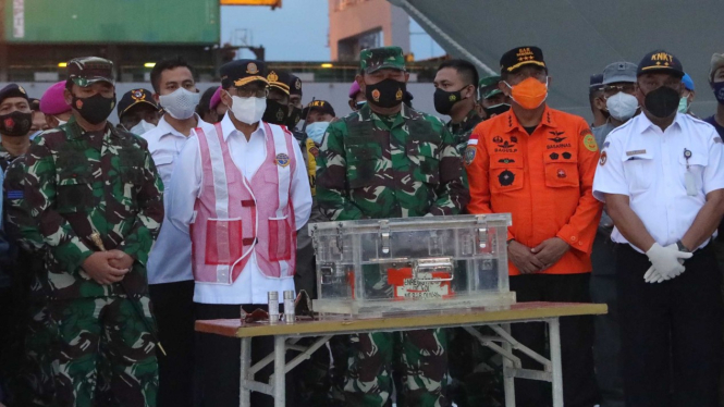 Kotak Hitam (Black Box) Pesawat Sriwijaya Air Ditemukan