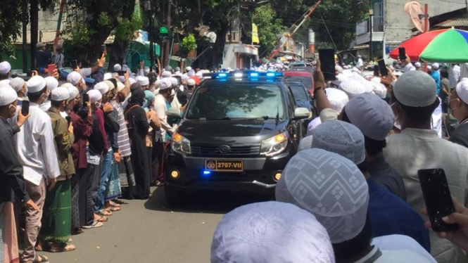Suasana jelang pemakaman Habib Ali di Pemakaman Habib Puncung