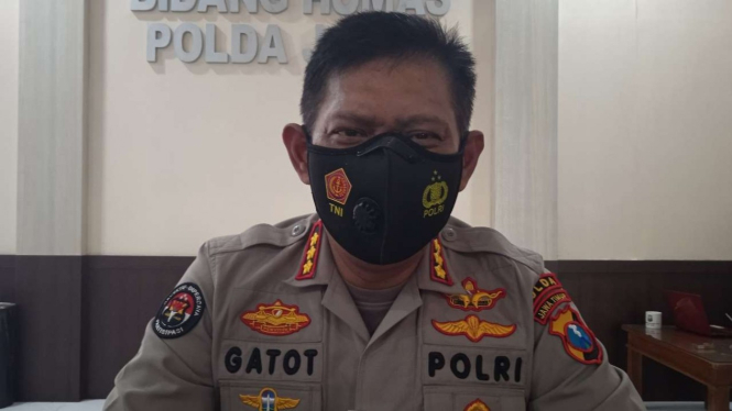 Kepala Bidang Hubungan Masyarakat Polda Jatim Komisaris Besar Polisi Gatot Repli Handoko