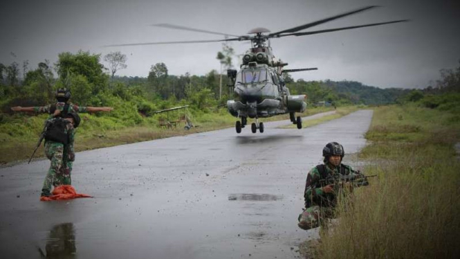 VIVA Militer: Yonif Para Raider 330//Tri Dharma.