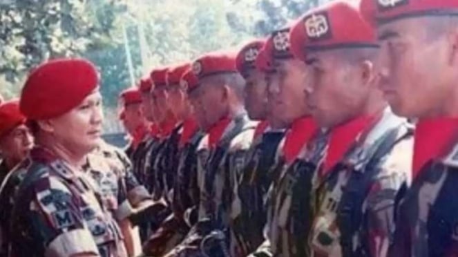 Viva Militer: Prabowo Beananto Danajen's Copasonic TNI Army