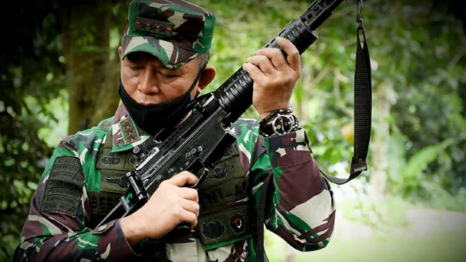 VIVA Militer: Letjen TNI BHK