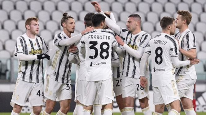 Pemain Juventus merayakan kemenangan di Coppa Italia