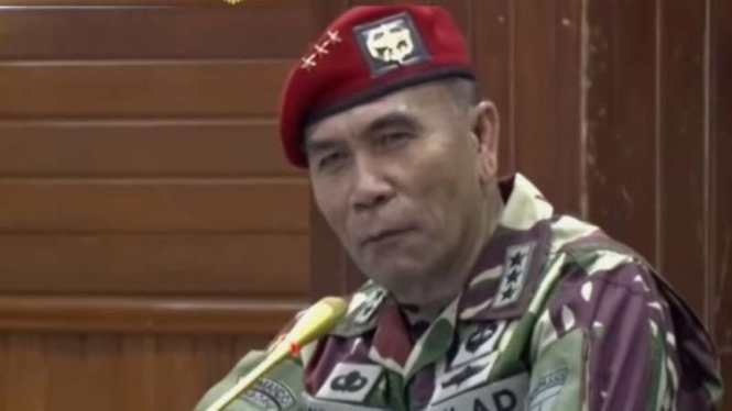 VIVA Militer: Letjen TNI (Purn.) Hinsa Siburian saat menjabat Wakasad