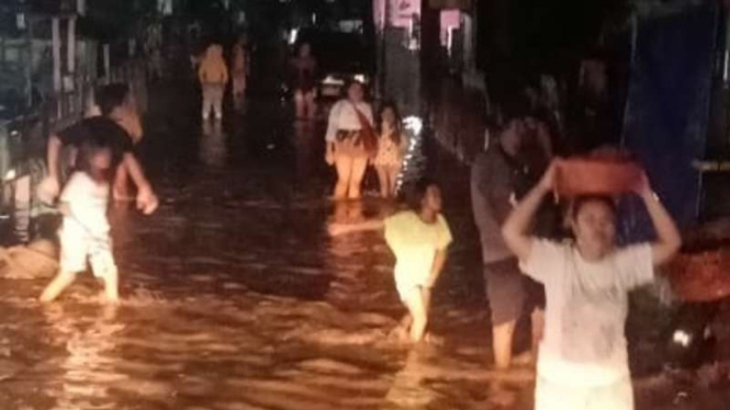 Banjir bandang di Sumbawa.