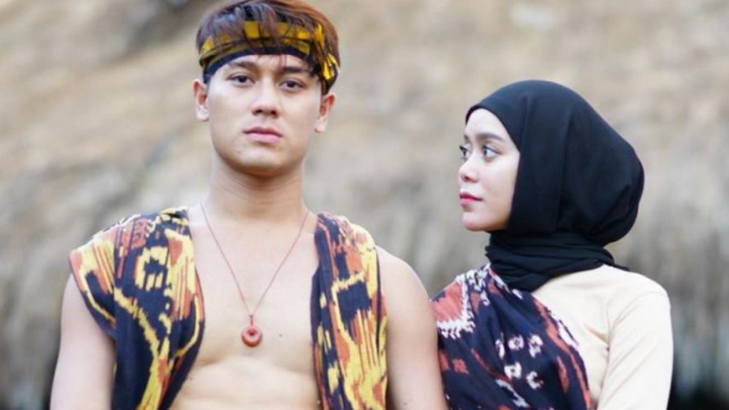 Rizky Billar dan Lesti Kejora.