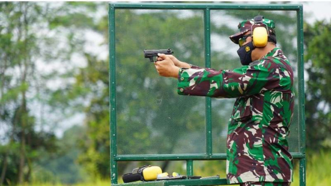 VIVA Militer: Danrem 061/SK Brigjen TNI Achmad Fauzi