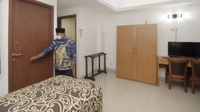 Asrama Haji Kota Bekasi digunakan menjadi tempat isolasi pasien positif COVID-19