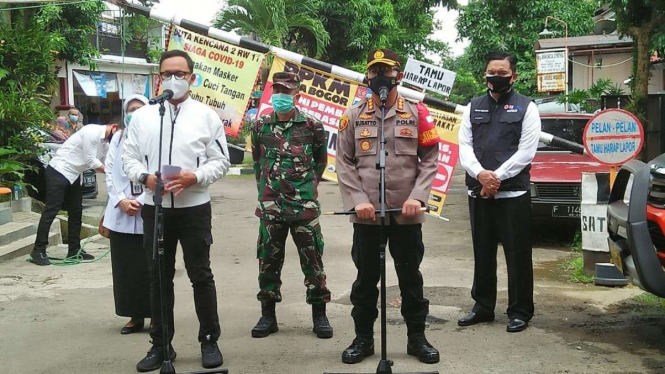 Wali Kota Bogor Bima Arya-Kapolresta Bogor Kota Kombes Susatyo Purnomo Condro