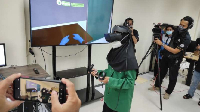 Universitas Nahdlatul Ulama Surabaya (Unusa) meluncurkan dua laboratorium, Virtual Reality dan Microteaching, di kampusnya Jalan Raya Jemursari Surabaya, Jawa Timur, pada Jumat, 5 Februari 2021.