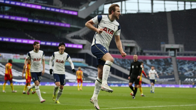 Harry Kane merayakan gol saat Tottenham Hotspur melawan West Bromwich Albion