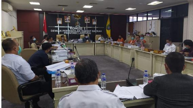 Pertemuan mediasi antara Pelindo Panjang dan Petani Kerapu di Komisi 1 DPRD Lampung