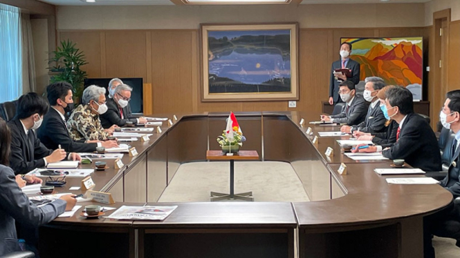 Pertemuan Dubes RI untuk Jepang, Heri Akhmadi dengan Gubernur Kumamoto, Kabashim