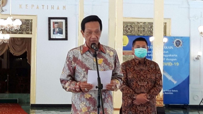 Gubernur DI Yogyakarta, Sri Sultan HB X.