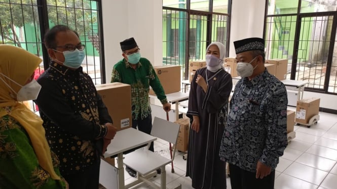 Sekretaris Umum PP Muhammadiyah, Abdul Mu’ti (batik sebelah kanan)