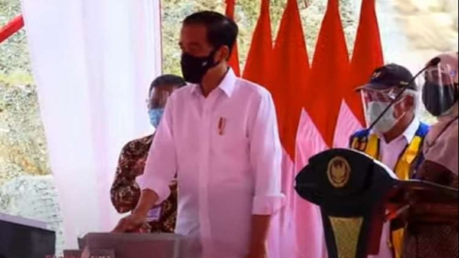 Presiden Joko Widodo resmikan Bedungan Tukul di Pacitan.