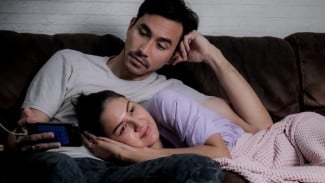 Jelang 20 Tahun Menikah, Donna Agnesia Ungkap Ujian Rumah Tangga dengan Darius Sinathrya