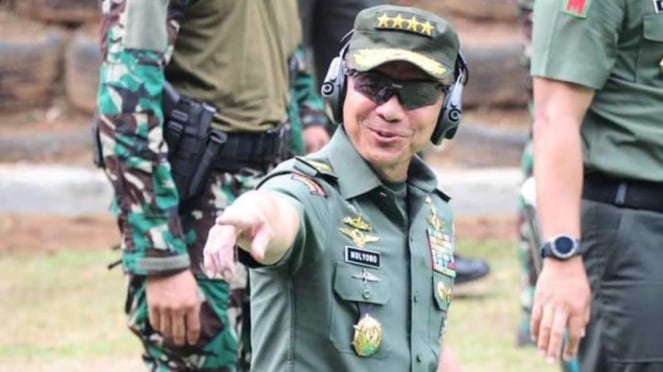 VIVA Militer: Jenderal TNI (Purn) Mulyono saat menjabat Kasad