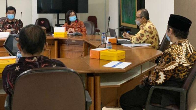 Rapat evaluasi tentang Percepatan Pembangunan Papua  dan Papua Barat.