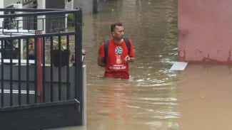 Banjir Jakarta Meluas di 59 RT pada Selasa Pagi, Ketinggian Capai 3,5 Meter