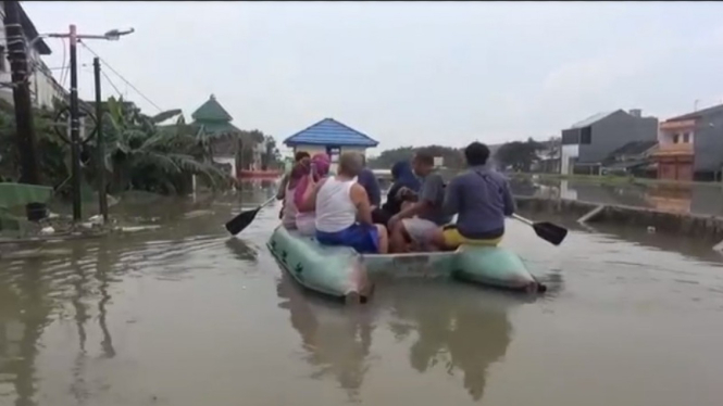 Banjir di perumahan Total Persada Kota Tangerang 